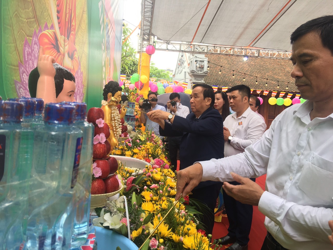 Hội liên lạc với người Việt Nam ở nước ngoài tham dự Đại lễ Phật đản tại chùa Khê Nữ