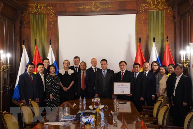 Kiều bào tại Nga tích cực tham gia chống dịch COVID-19 trong nước hình ảnh 2 Kieu bao tai Nga tich cuc tham gia chong dich COVID-19 trong nuoc hinh anh 2