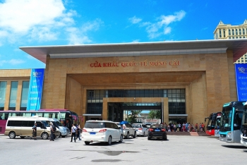 hoat dong thuong mai bien gioi viet trung soi dong tro lai
