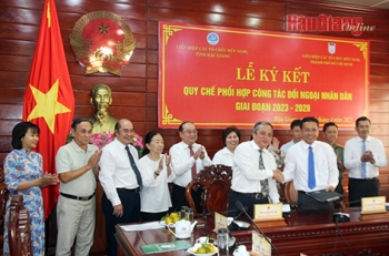 doi ngoai nhan dan phuc vu phat trien kinh te xa hoi