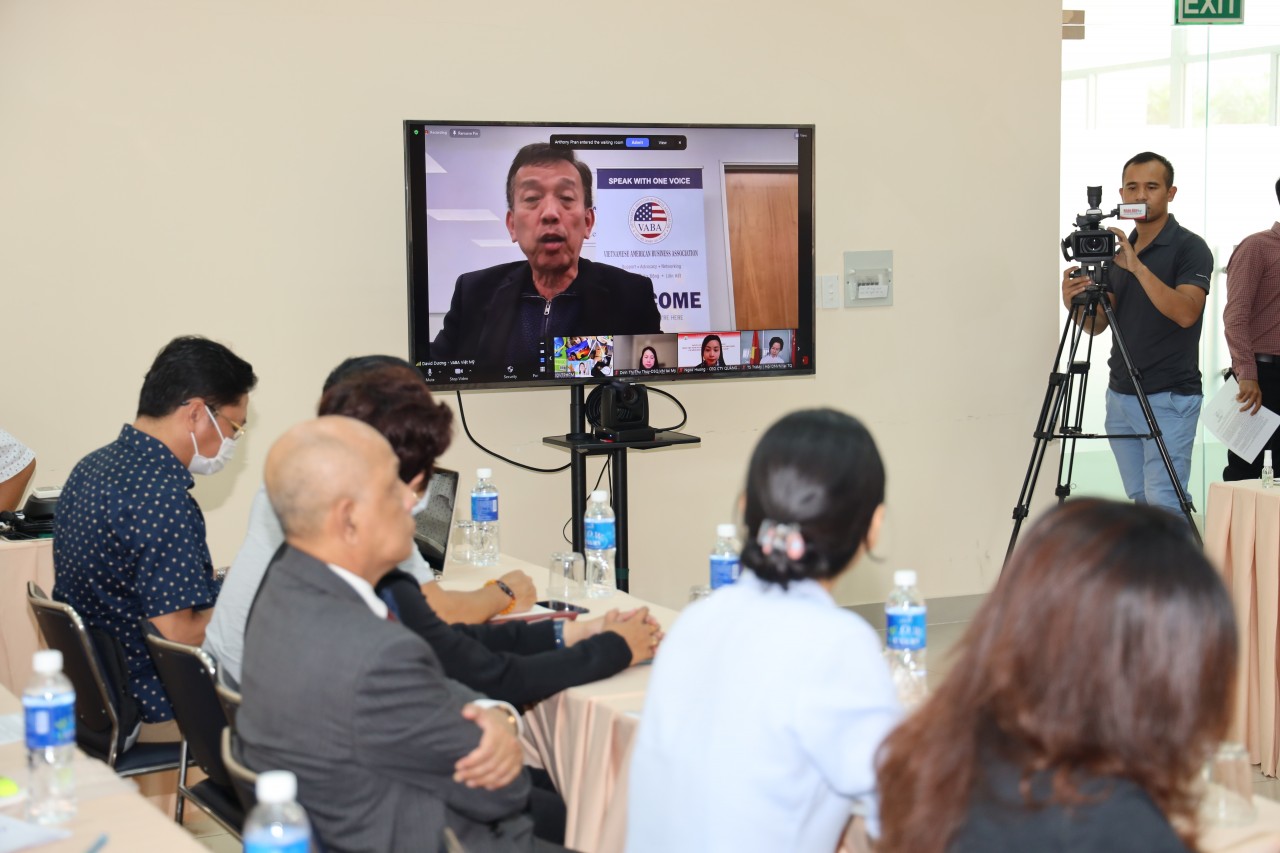 Doanh nghiệp kiều bào hiến kế đưa hàng Việt Nam ra nước ngoài