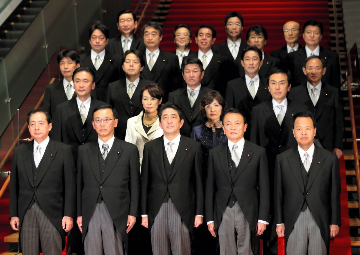 nhung hinh anh an tuong trong cuoc doi va su nghiep cuu thu tuong abe shinzo hinh anh 14
