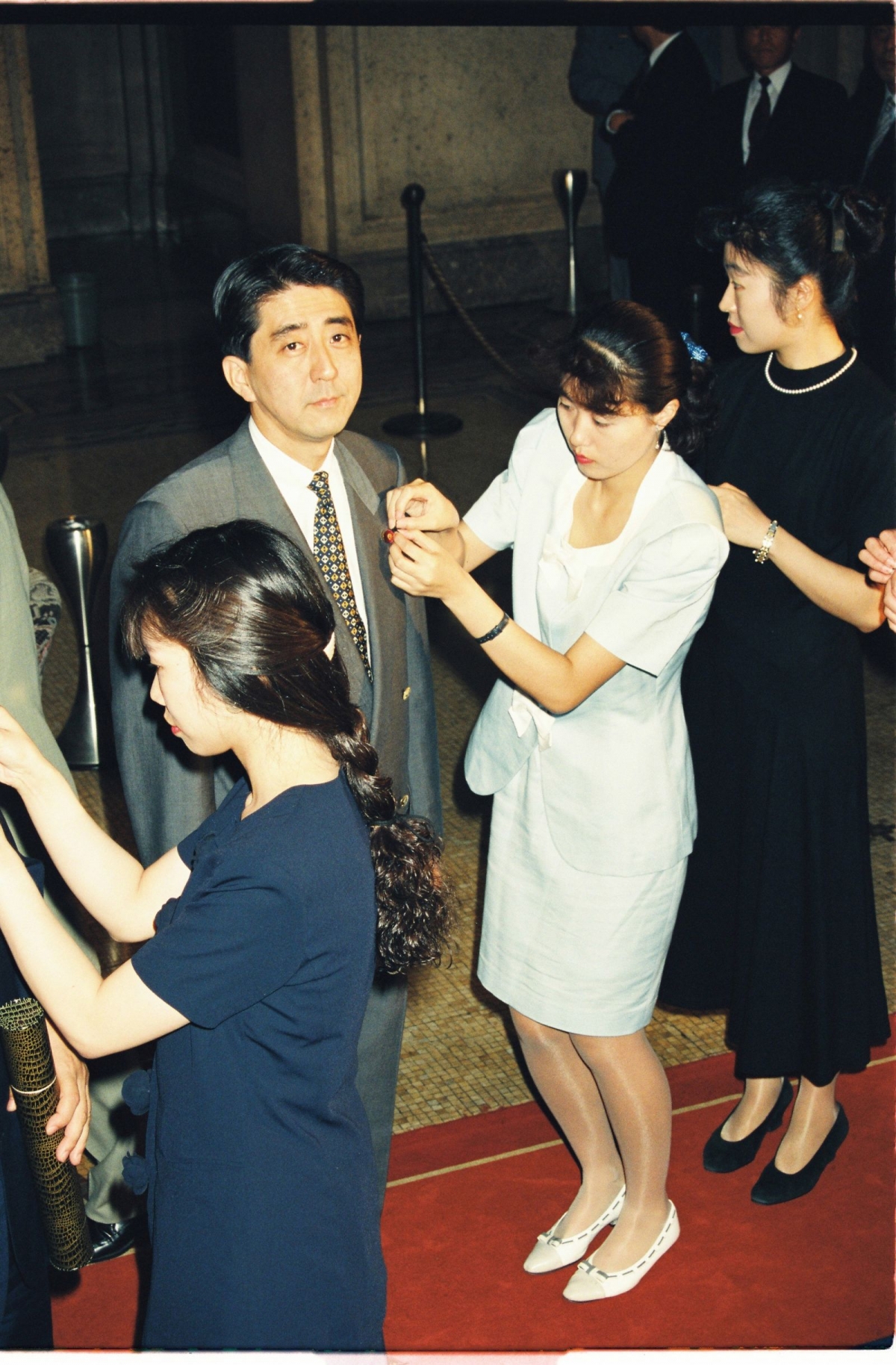 nhung hinh anh an tuong trong cuoc doi va su nghiep cuu thu tuong abe shinzo hinh anh 3