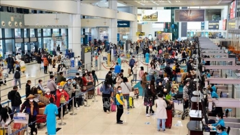 Những lưu ý về giấy tờ tùy thân khi đi máy bay mùa cao điểm du lịch