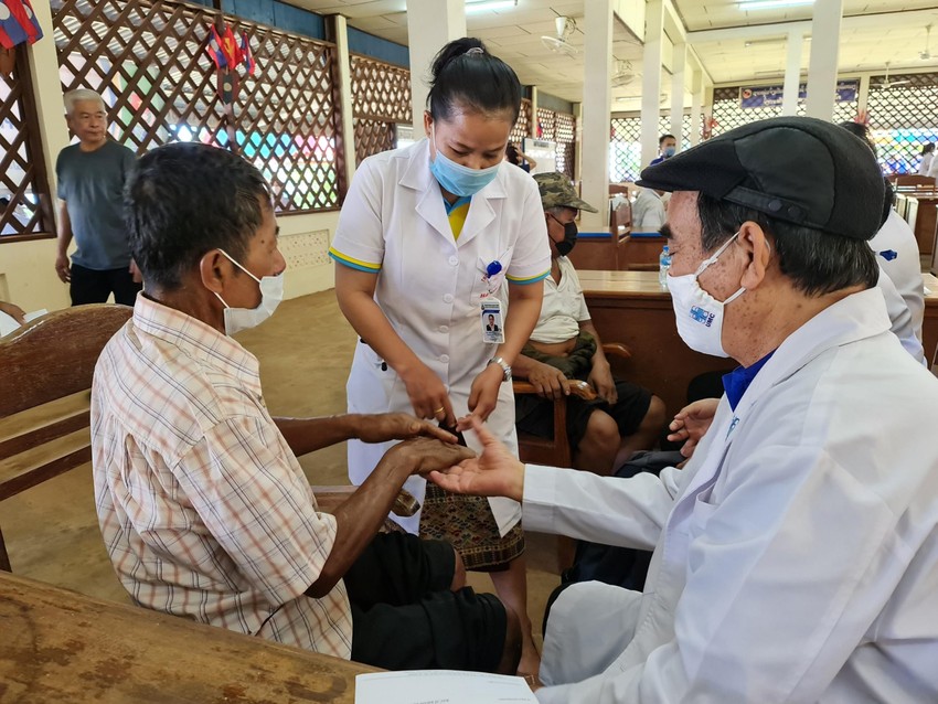 Cám ơn bác sĩ Việt Nam lắm! ảnh 3