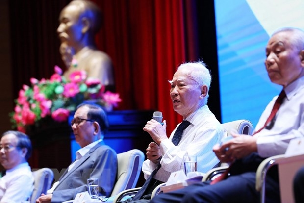 doi moi tu duy doi ngoai phai nhanh nhay phai di truoc mot buoc