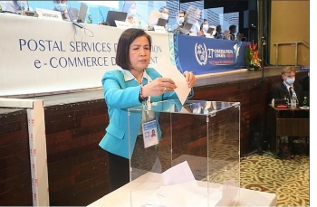 viet nam trung cu thanh vien hoi dong khai thac buu chinh poc