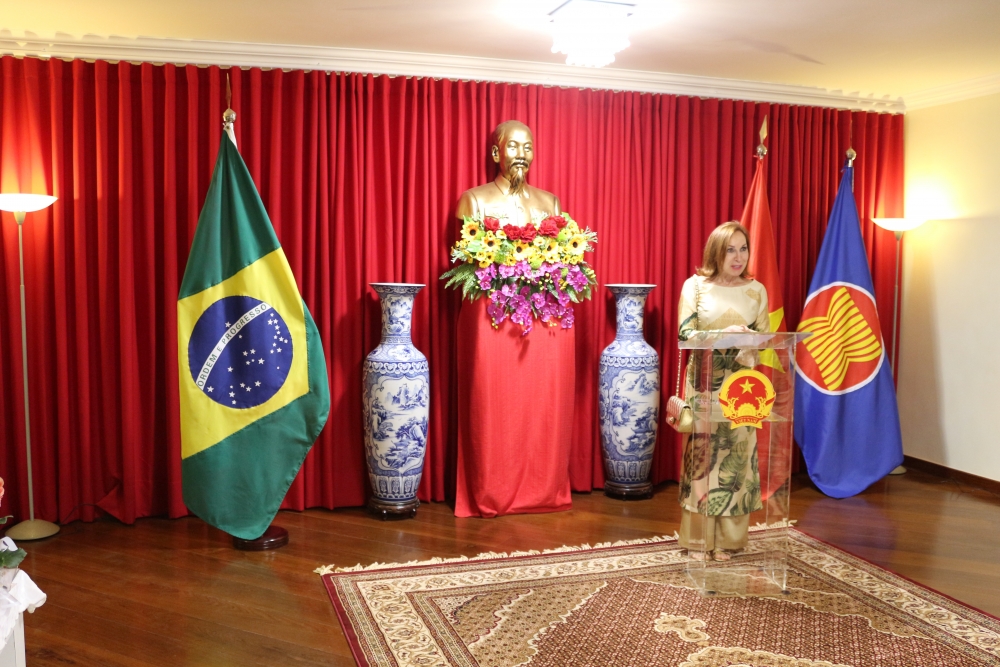 Đại sứ quán Việt Nam tại Brazil long trọng tổ chức kỷ niệm 76 năm Quốc khánh