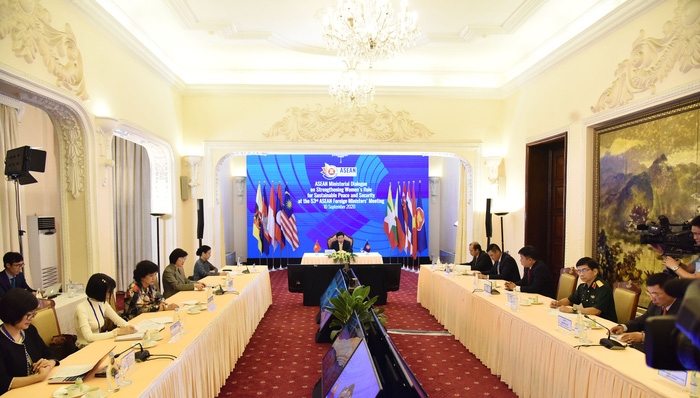 thuc day vai tro cua phu nu doi voi hoa binh va an ninh ben vung