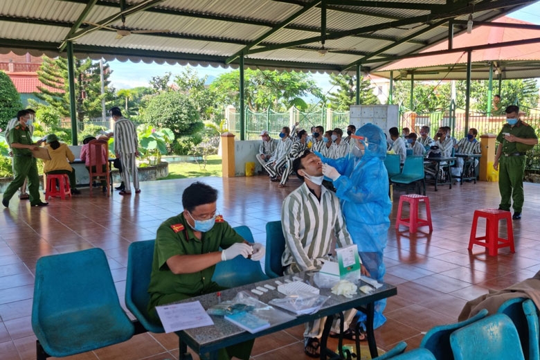 Phạm nhân xúc động trước chính sách đặc xá khoan hồng của Đảng, Nhà nước