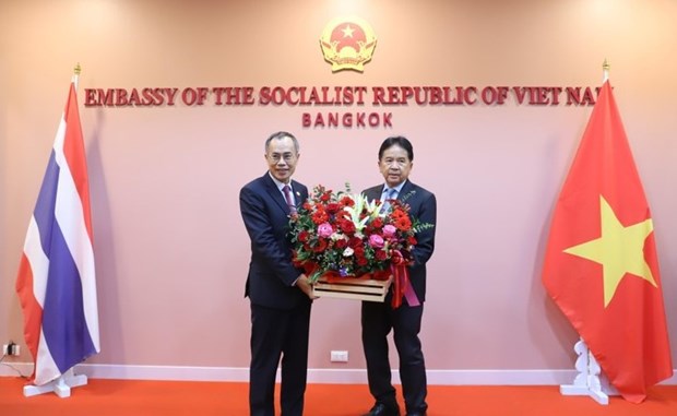 Dai su quan Lao tai Thai Lan chuc mung Quoc khanh Viet Nam 2/9 hinh anh 1