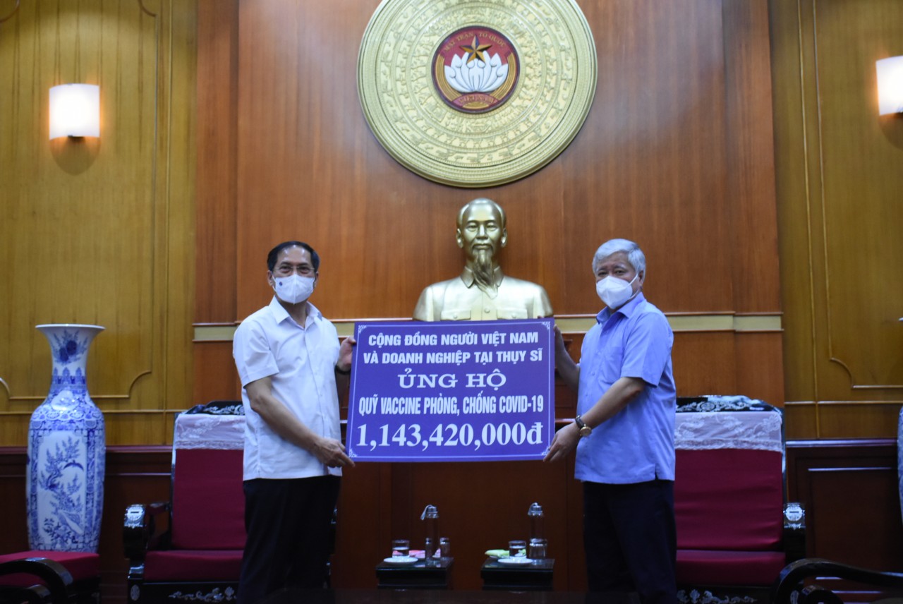 Cộng đồng và doanh nghiệp kiều bào 11 nước ủng hộ hơn 3 tỷ đồng chống dịch Covid-19