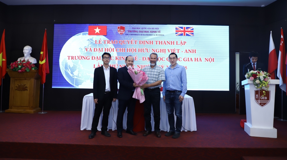 Thành lập Chi hội Hữu nghị Việt – Anh trường Đại học Kinh tế (ĐHQGHN)