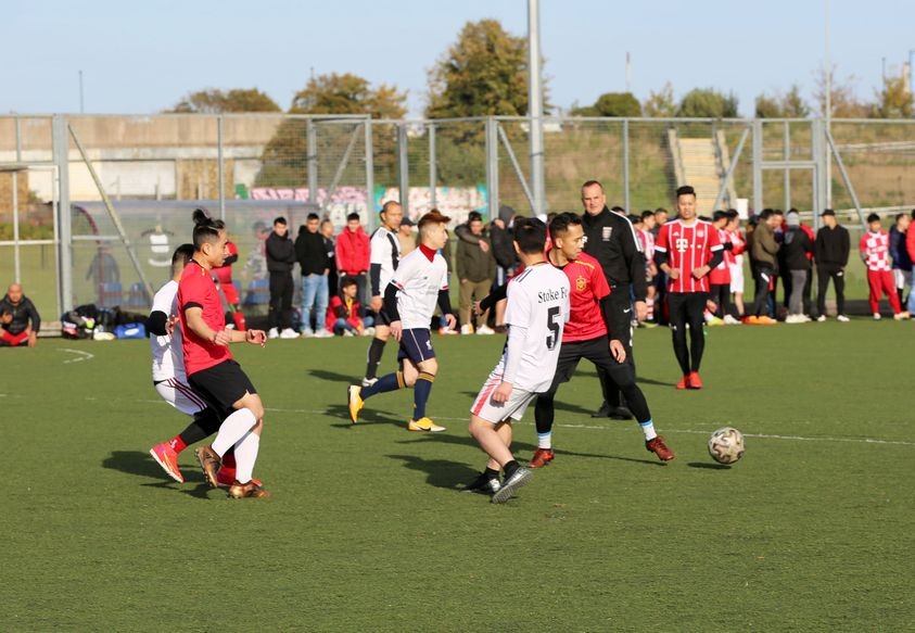 21 đội bóng của cộng đồng người Việt tại Anh tham gia Giải bóng đá Nova Cup London 2021