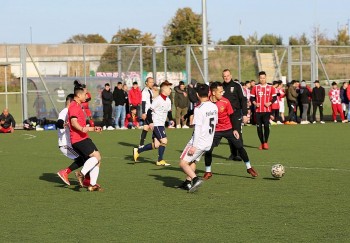 21 doi bong cua cong dong nguoi viet tai anh tham gia giai bong da nova cup london 2021