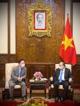 Chủ tịch nước Nguyễn Xuân Phúc tiếp hậu duệ của Vua Lý Thái Tổ tại Hàn Quốc Lý Xương Căn