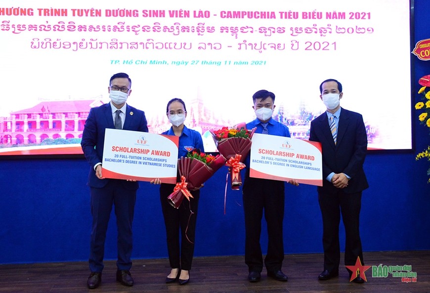 TP Hồ Chí Minh tuyên dương 107 sinh viên Lào, Campuchia tiêu biểu năm 2021