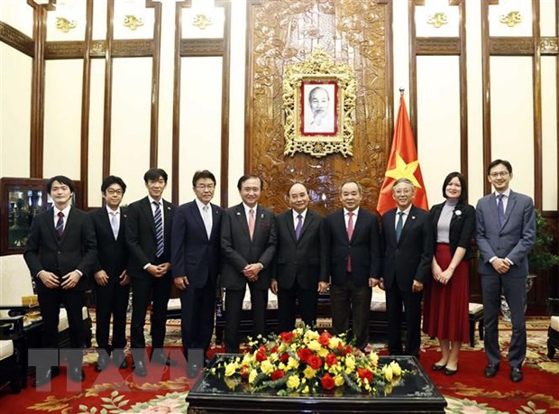 Chu tich nuoc Nguyen Xuan Phuc tiep Thong doc tinh Kanagawa, Nhat Ban hinh anh 2