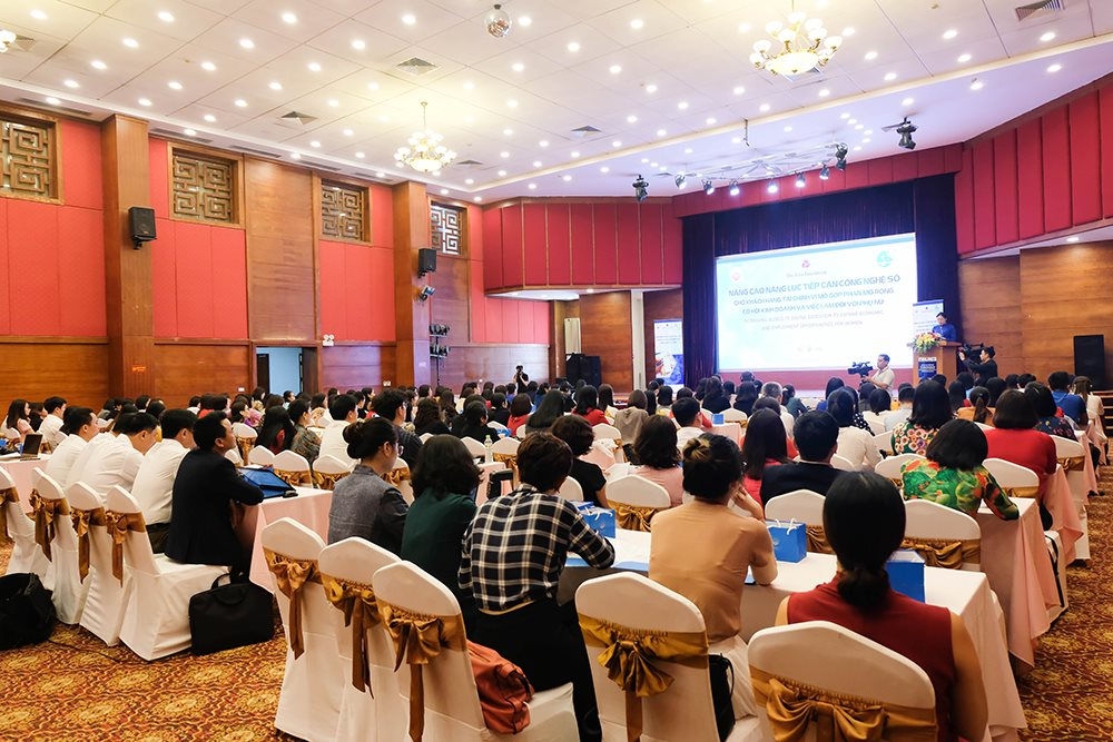 Đào tạo nâng cao kỹ năng sử dụng công nghệ thông tin cho 100 phụ nữ Đào tạo nâng cao kỹ năng sử dụng công nghệ thông tin cho 100 phụ nữ