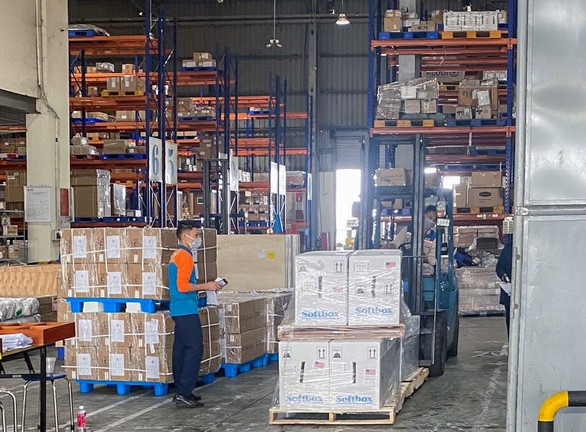 Thuỵ Sỹ hỗ trợ vật tư y tế trị giá 120 tỷ giúp Việt Nam chống dịch Covid-19