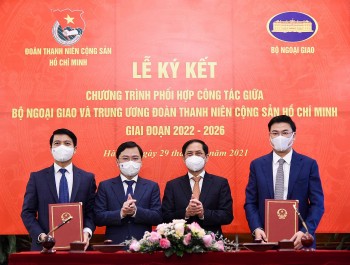 Đoàn kết, tập hợp thanh niên, sinh viên Việt Nam ở nước ngoài để xây dựng và phát triển đất nước