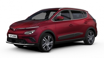VinFast mở bán xe ô tô điện đầu tiên VF e34 với giá 690 triệu VND