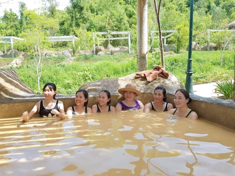 khu sinh thai muong thanh dien lam thien duong mua he tai nghe an