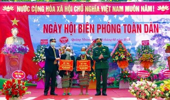 Xây nhà Đại đoàn kết cho hộ dân khó khăn vùng biên giới huyện A Lưới