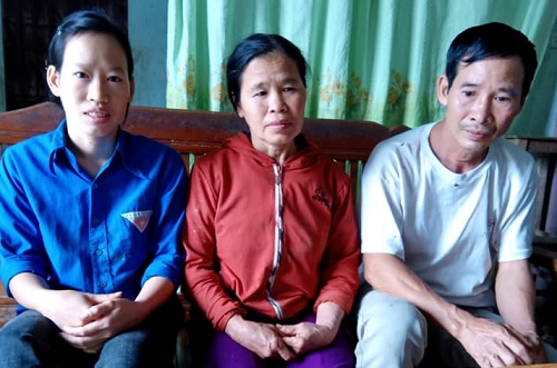 nghe an gia dinh ccb kiet que vi vo suy tuyen giap chong ung thu thanh quan con gai ung thu xuong