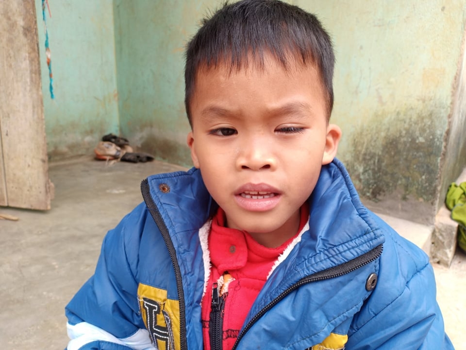 Lời khẩn cầu của “chị Dậu” gánh cả gia đình mắc bệnh hiểm nghèo không tiền cứu chữa