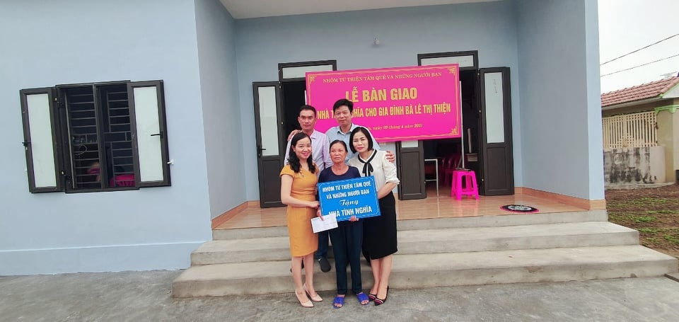 Nghệ An: Bàn giao ngôi nhà tình nghĩa cho cụ bà neo đơn có hoàn cảnh khó khăn