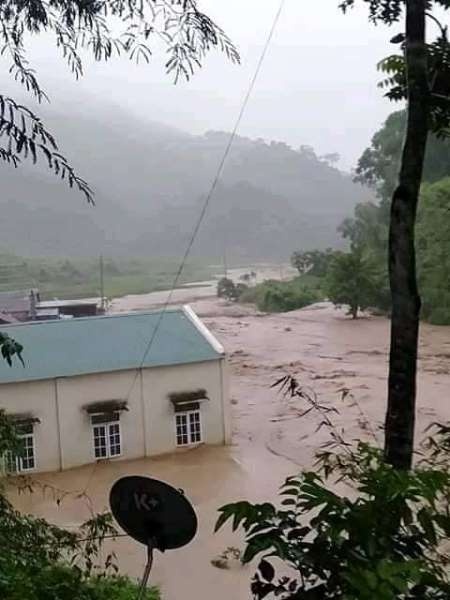 tin bao so 3 hang chuc nguoi va nha cua bi cuon troi o thanh hoa