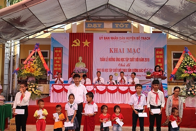 quang binh phat dong tuan le voi chu de doc va hoc tap suot doi theo tam guong bac ho vi dai