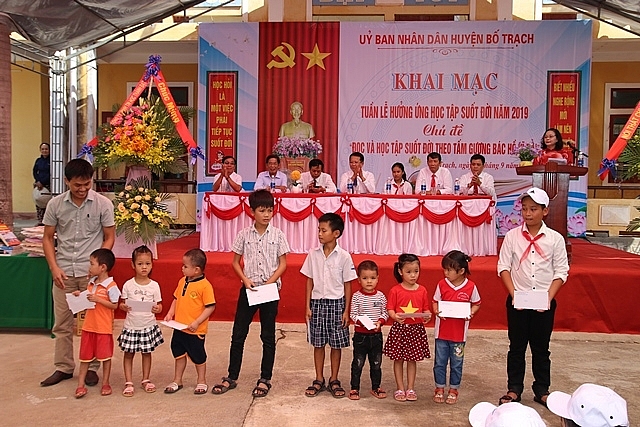 quang binh phat dong tuan le voi chu de doc va hoc tap suot doi theo tam guong bac ho vi dai