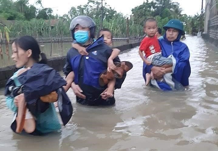 Nhiều vùng bị ngập lụt do mưa lớn