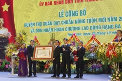 Huyện Thọ Xuân đón bằng công nhận huyện đạt chuẩn nông thôn mới và Huân chương Lao động hạng Ba