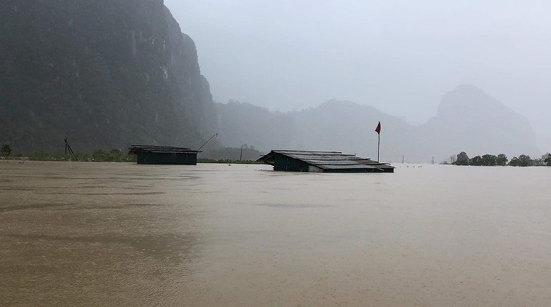 Sau cơn mưa lũ, tình người lan tỏa khắp muôn nơi