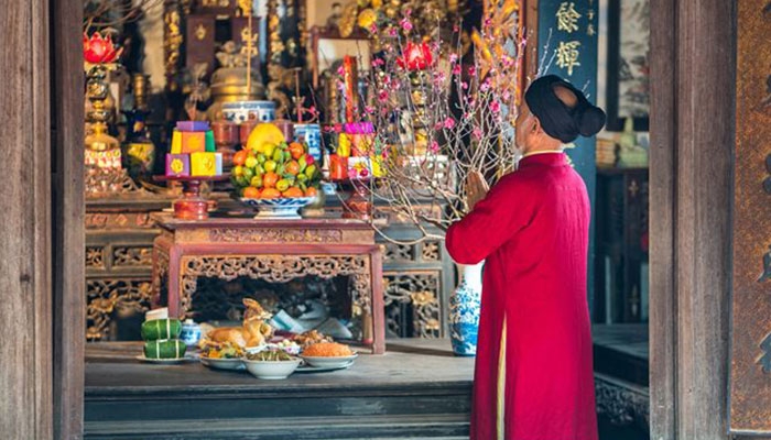 van khan cung giao thua ngay 30 tet nam 2020 trong nha va ngoai troi day du chuan nhat