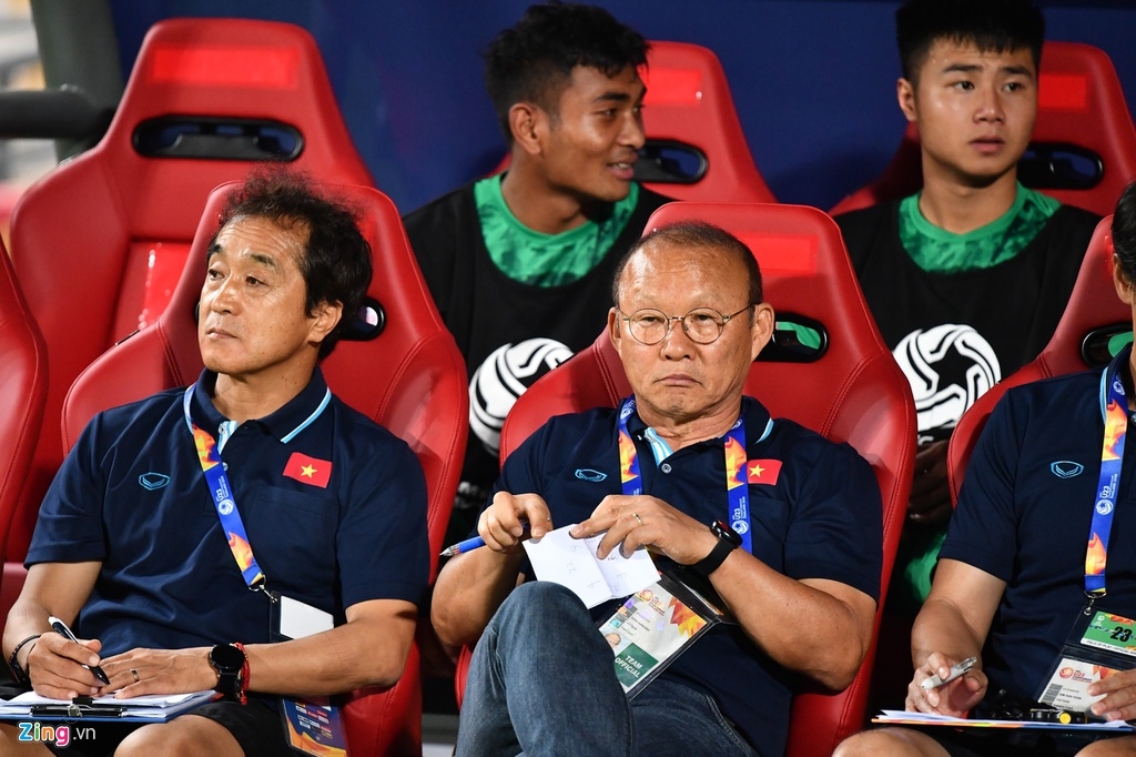 HLV Park Hang Seo nhận trách nhiệm, nói về sai lầm của Bảo Toàn và Bùi Tiến Dũng hlv park hang seo nhan trach nhiem noi ve sai lam cua bao toan va bui tien dung
