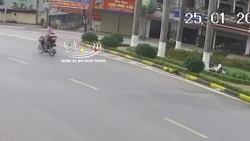 video nga lan dau cat canh ban nang cap cua thien nga trang mang uy luc dang ne