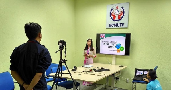 Nhiều trường ở Việt Nam và Trung Quốc giảng dạy, thi cử trực tuyến do học sinh nghỉ tránh virus Corona nhieu truong o viet nam va trung quoc giang day thi cu truc tuyen do hoc sinh nghi tranh virus corona