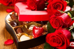 Gợi ý chọn quà cho bạn gái trong ngày Valentine 14/2