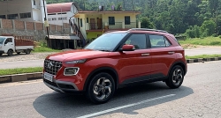 top suv ban chay thang 22020 hyundai santafe van dan dau