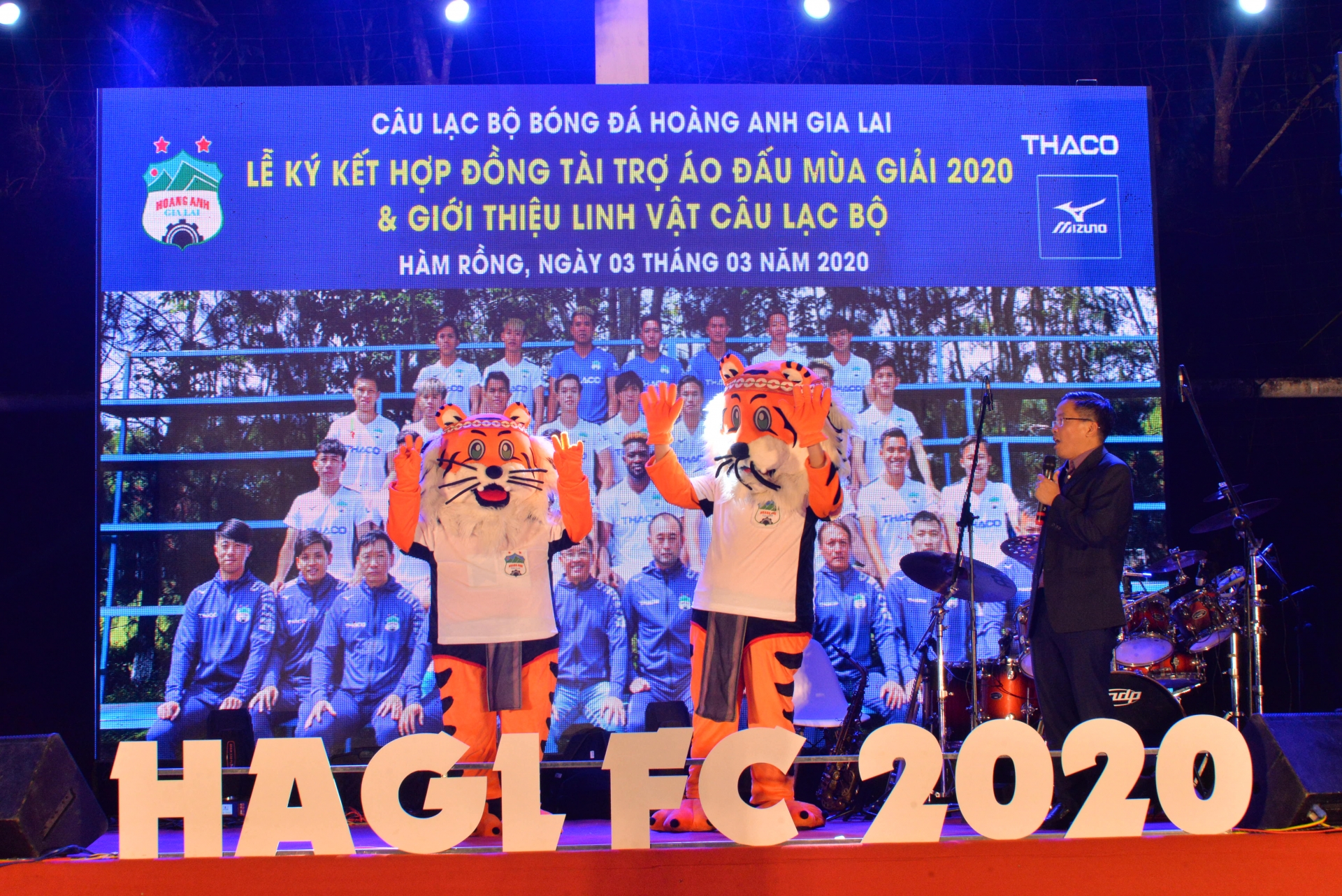 he lo linh vat moi cua clb hoang anh gia lai