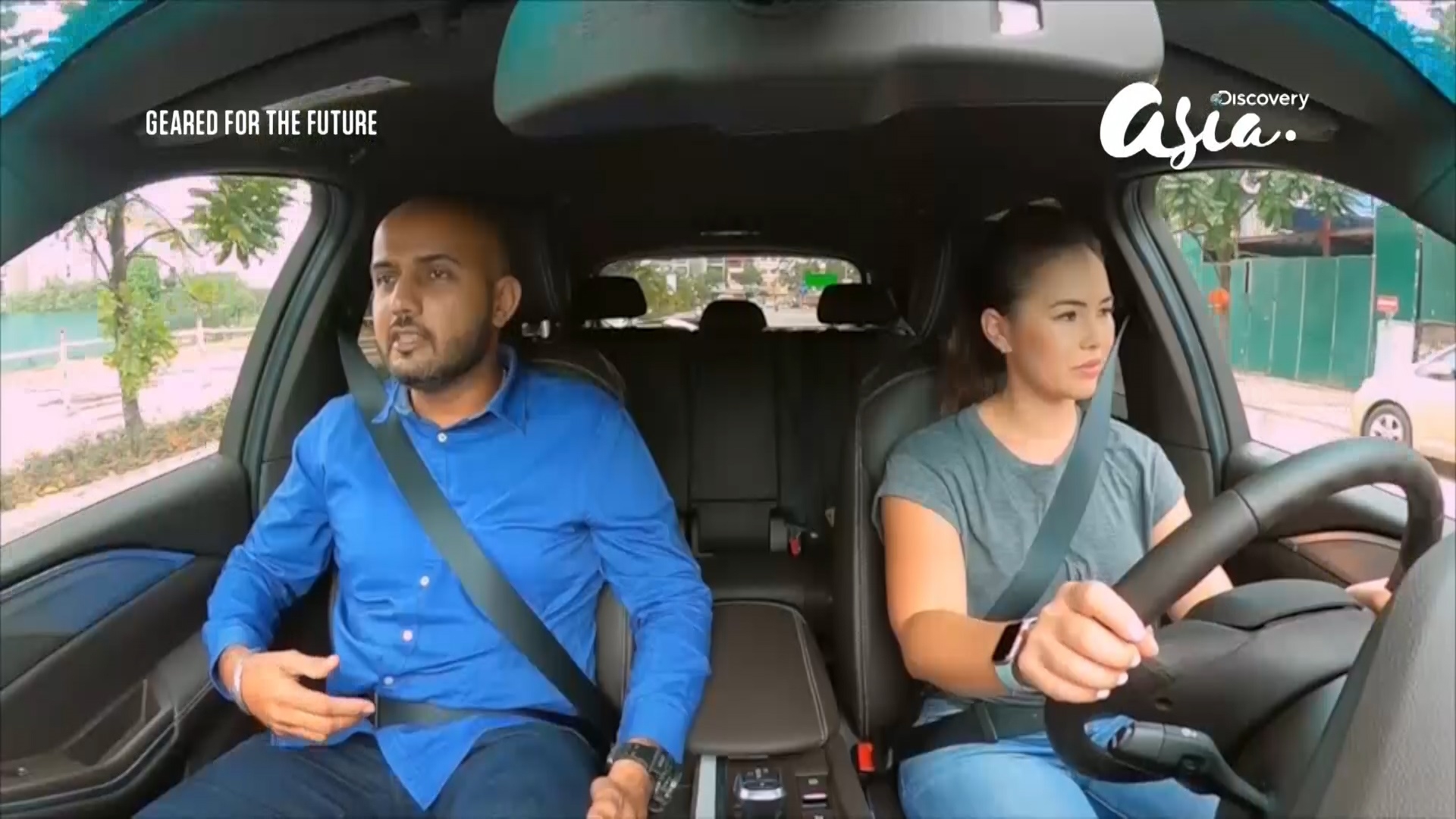 discovery channel vinfast dang tang toc toi tuong lai