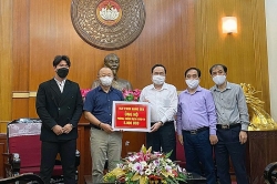 Lý do HLV Park Hang Seo không bị giảm lương