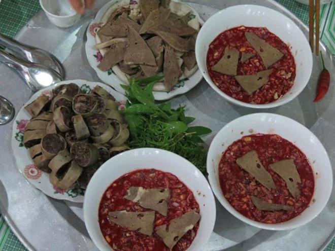 nhung nguoi khong nen an chao long tiet canh va noi tang lon