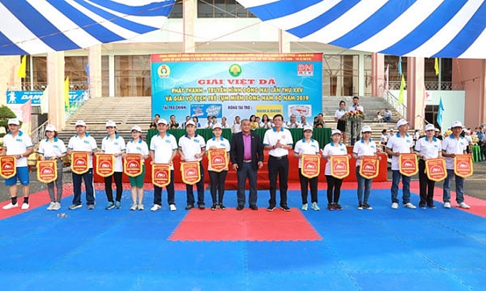 hon 2000 nguoi tham du giai viet da truyen hinh dong nai lan thu 25