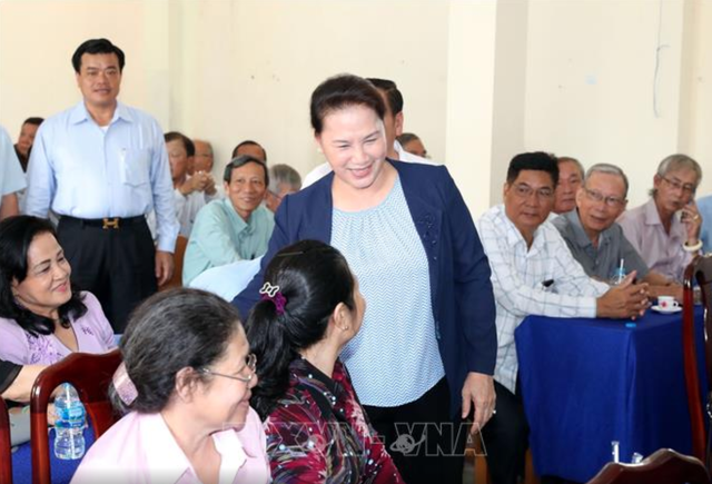 chu tich quoc hoi tra loi cu tri ve suc khoe cua tong bi thu nguyen phu trong