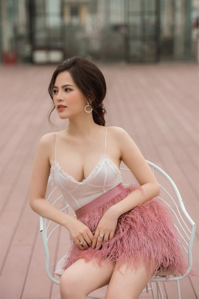 nu dien vien phi huyen trang dong loat clip hai my go la ai